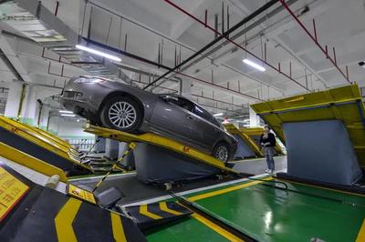 便民利民新舉措 破解停車難題與推動汽車充電設(shè)備研發(fā)